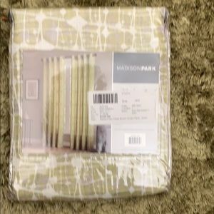 Brand new Madison Park PC 84 inch curtain!